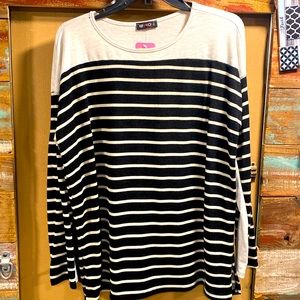 Vision USA top white and black and white stripe